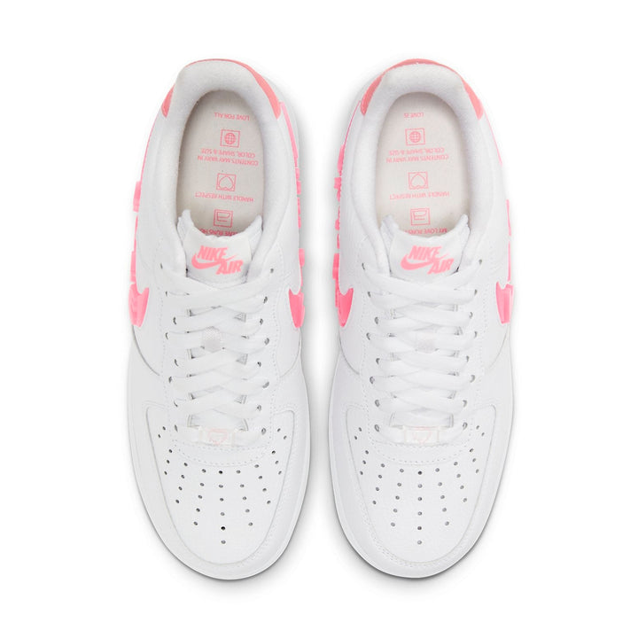 NIKE AIR FORCE 1 07 SE LOVE FOR ALL SUNSET PULSE WOMENS