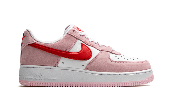 NIKE AIR FORCE 1 LOW 07 QS VALENTINE’S DAY LOVE LETTER