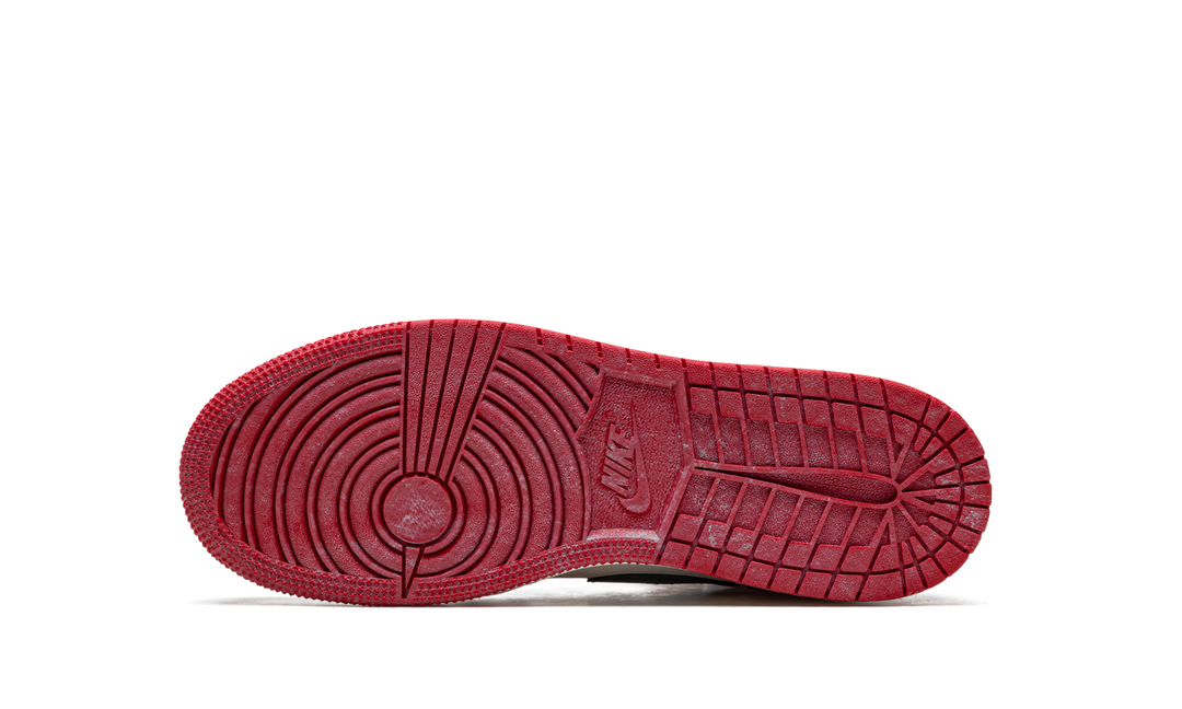AIR JORDAN 1 HIGH OG CHICAGO LOST AND FOUND GS
