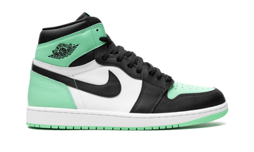 AIR JORDAN 1 HIGH RETRO OG GREEN GLOW — Stock