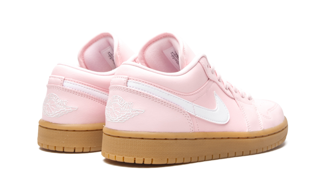 AIR JORDAN 1 LOW ARCTIC PINK GUM WOMENS