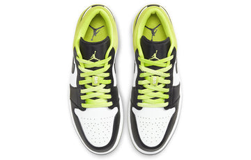AIR JORDAN 1 LOW BLACK CYBER — Stock