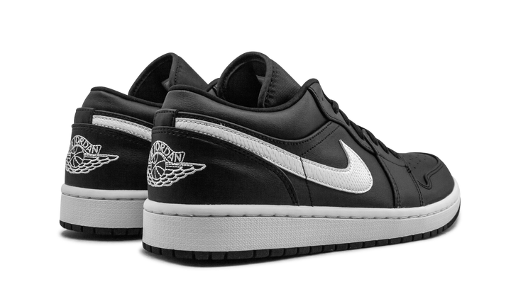AIR JORDAN 1 LOW BLACK WOMENS