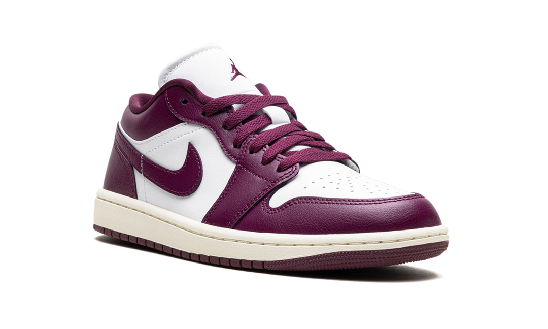 AIR JORDAN 1 LOW BORDEAUX WOMENS