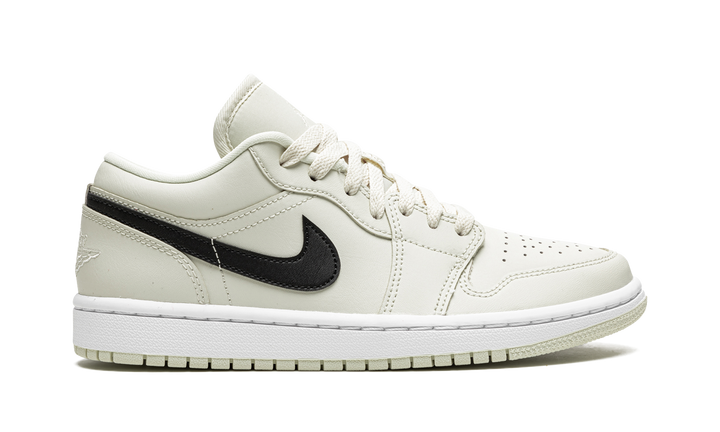 AIR JORDAN 1 LOW COCONUT MILK