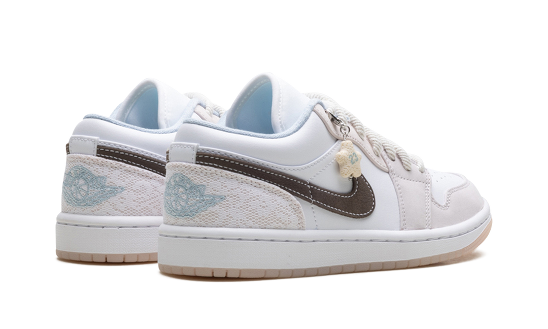 AIR JORDAN 1 LOW CORAL WOMENS