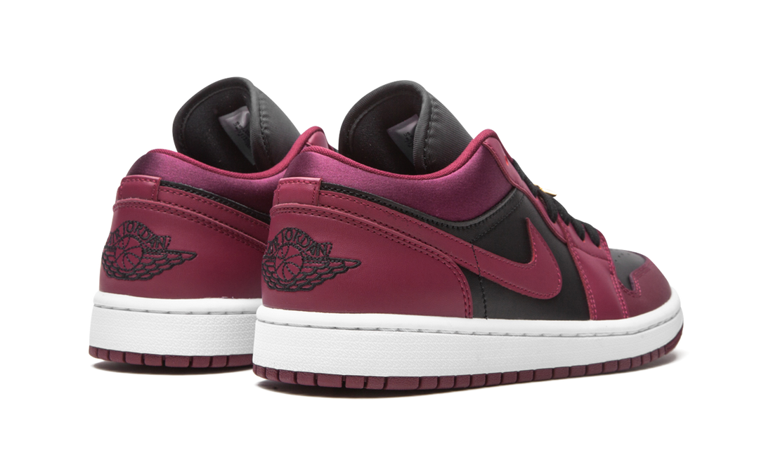 AIR JORDAN 1 LOW MAROON BLACK