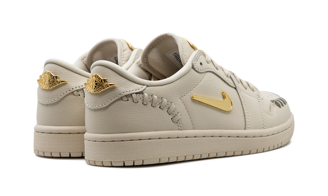 AIR JORDAN 1 LOW METHOD OF MAKE LEGEND LIGHT BROWN WOMENS