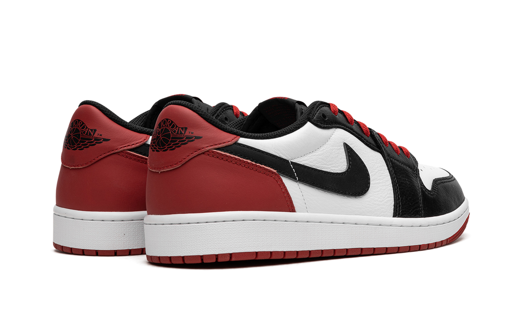 AIR JORDAN 1 LOW OG BLACK TOE (2023)