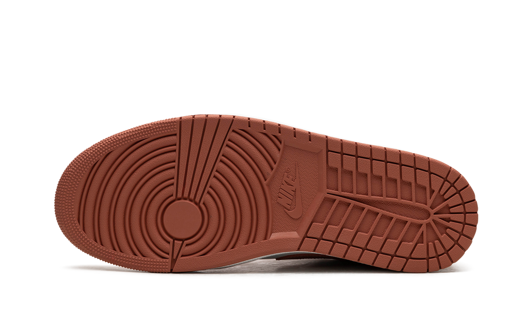 AIR JORDAN 1 LOW PINK SALMON WOMENS