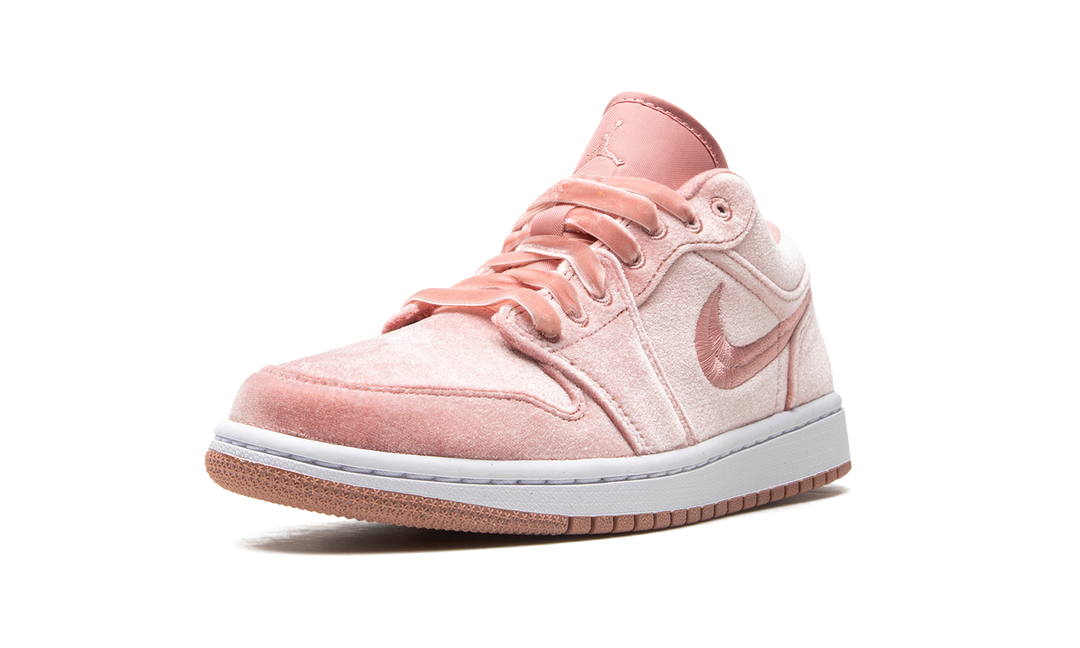 AIR JORDAN 1 LOW PINK VELVET