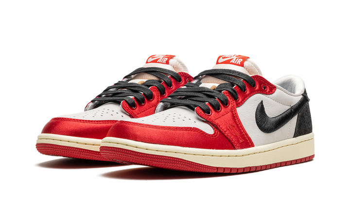 AIR JORDAN 1 LOW RETRO OG X TROPHY ROOM AWAY — Stock 
