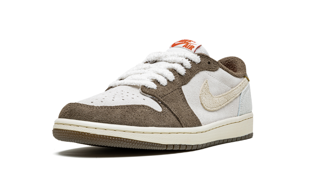 AIR JORDAN 1 LOW RETRO OG YEAR OF THE RABBIT CREAM