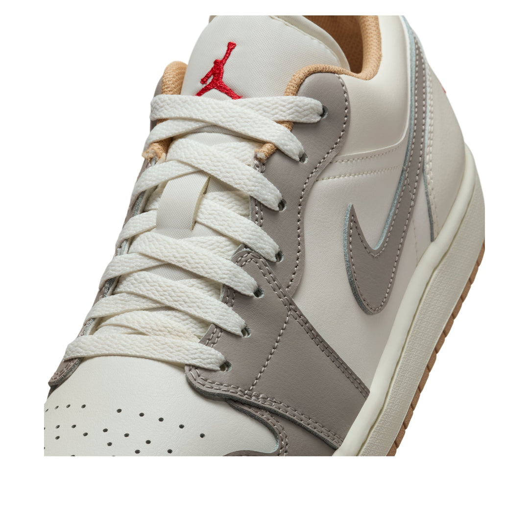 AIR JORDAN 1 LOW SAIL COLLEGE GREY RATTAN