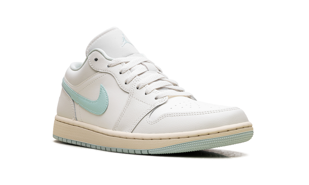 AIR JORDAN 1 LOW SAIL IGLOO WOMENS