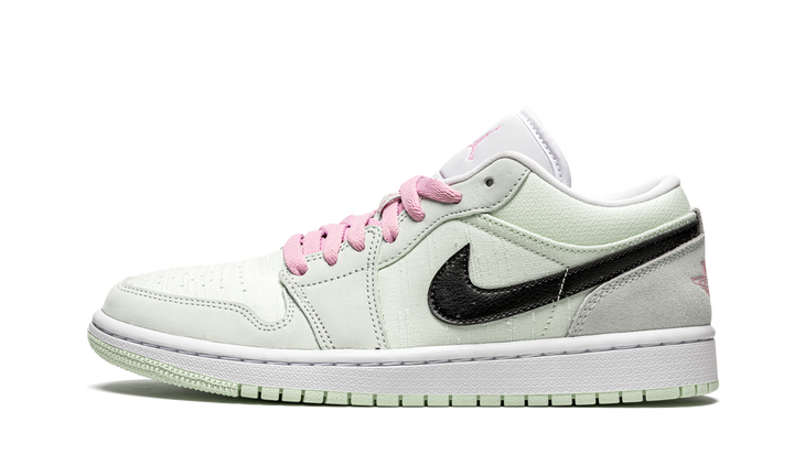 AIR JORDAN 1 LOW SE BARELY GREEN WOMENS