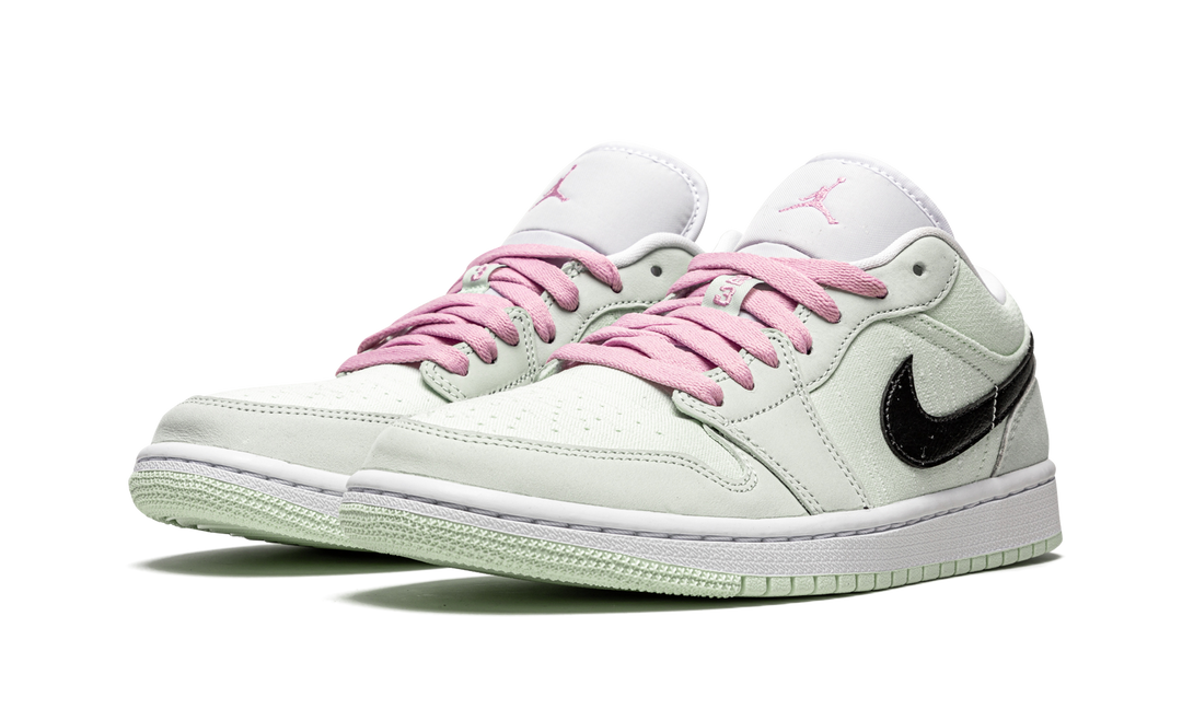 AIR JORDAN 1 LOW SE BARELY GREEN WOMENS