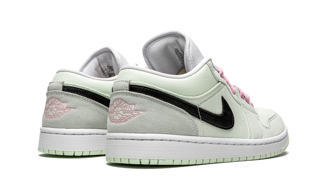 AIR JORDAN 1 LOW SE BARELY GREEN WOMENS
