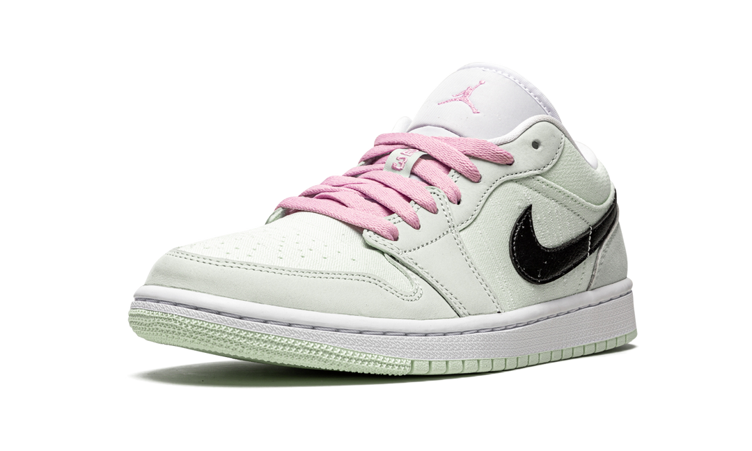 AIR JORDAN 1 LOW SE BARELY GREEN WOMENS
