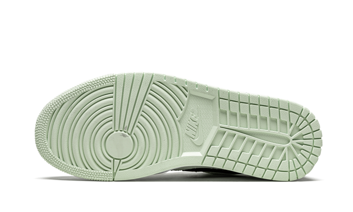 AIR JORDAN 1 LOW SE BARELY GREEN WOMENS