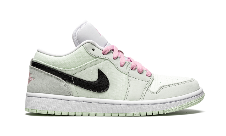 AIR JORDAN 1 LOW SE BARELY GREEN WOMENS