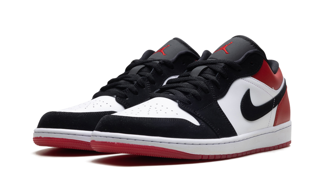 AIR JORDAN 1 LOW SE BLACK TOE (2025) — Stock 