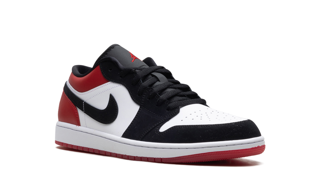 AIR JORDAN 1 LOW SE BLACK TOE (2025) — Stock 