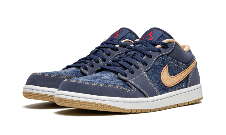 AIR JORDAN 1 LOW SE DENIM