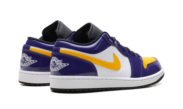 AIR JORDAN 1 LOW SE LAKERS — Stock