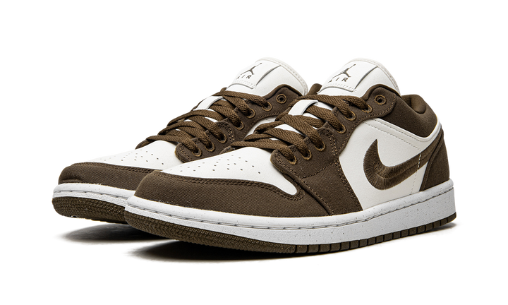 AIR JORDAN 1 LOW SE LIGHT OLIVE WOMENS