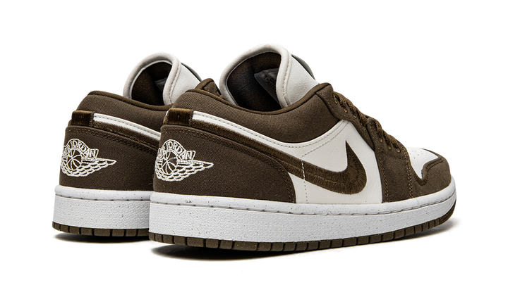 AIR JORDAN 1 LOW SE LIGHT OLIVE WOMENS
