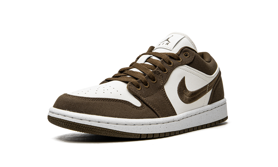 AIR JORDAN 1 LOW SE LIGHT OLIVE WOMENS