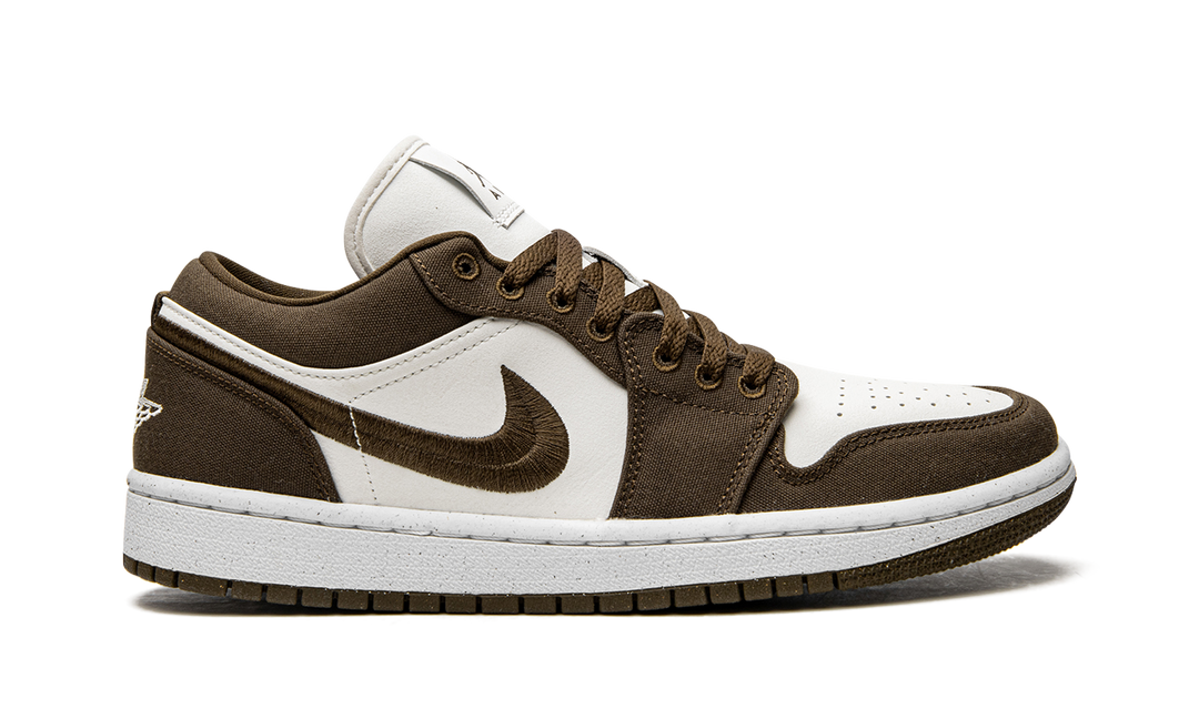 AIR JORDAN 1 LOW SE LIGHT OLIVE WOMENS