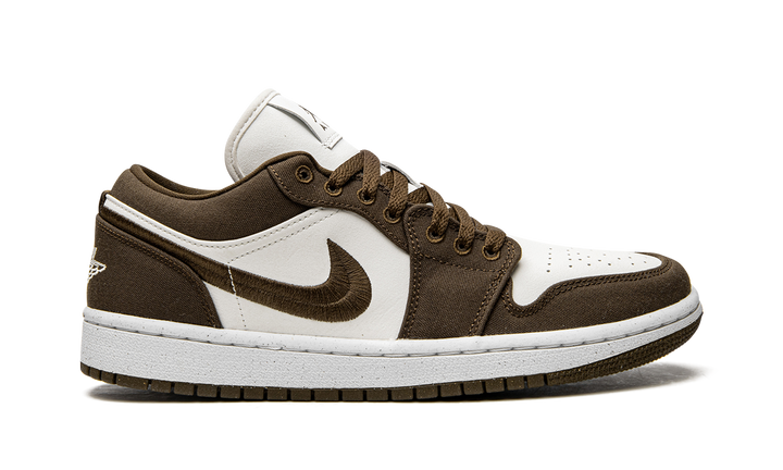AIR JORDAN 1 LOW SE LIGHT OLIVE WOMENS