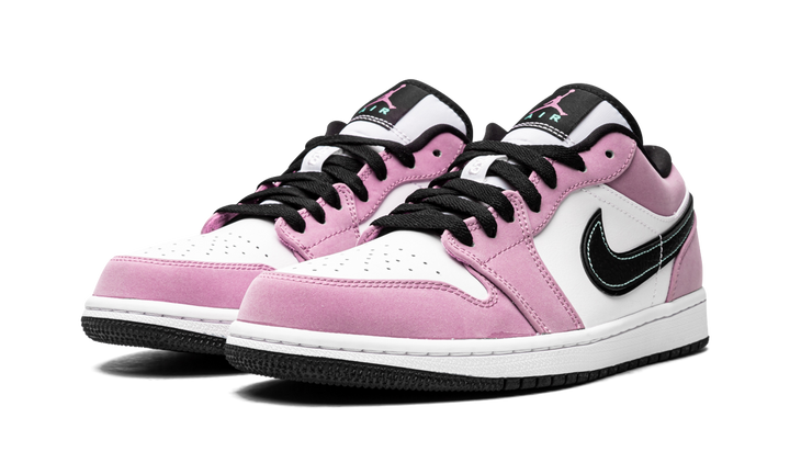 AIR JORDAN 1 LOW SE LIGHT PURPLE
