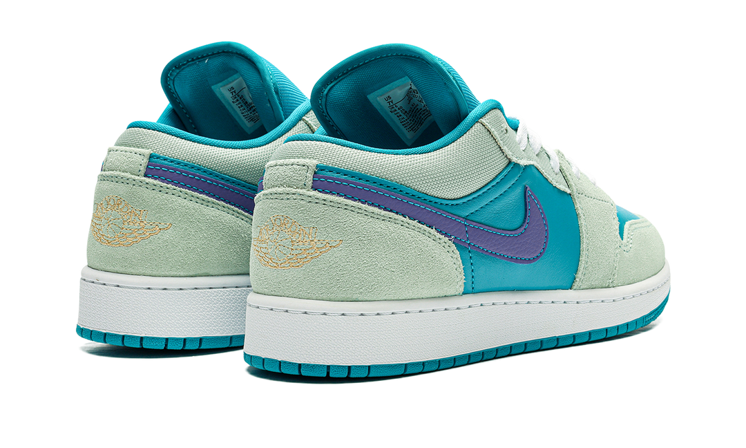 AIR JORDAN 1 LOW SE PSYCHIC PURPLE GS