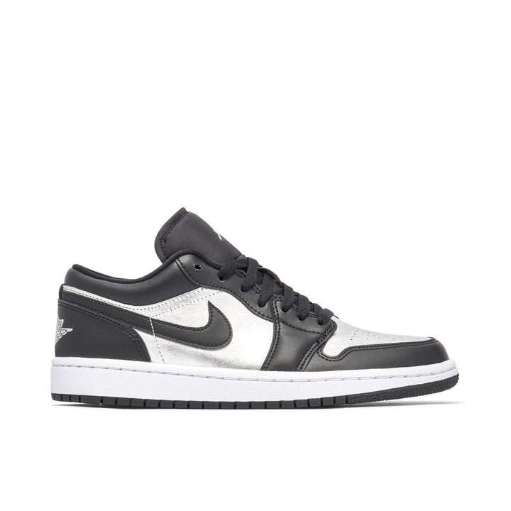 AIR JORDAN 1 LOW SE SILVER TOE WOMENS