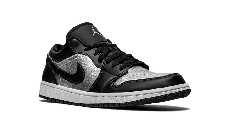 AIR JORDAN 1 LOW SE SILVER TOE WOMENS
