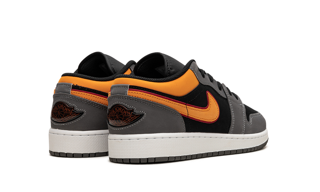 AIR JORDAN 1 LOW SE VIVID ORANGE GS