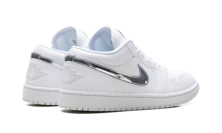 AIR JORDAN 1 LOW SE WHITE METALLIC SILVER WOMENS