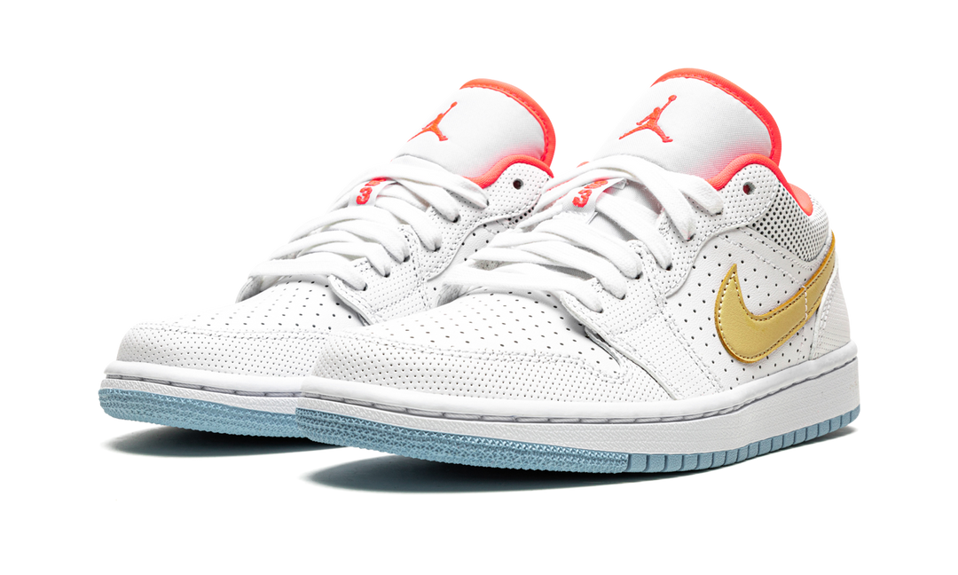 AIR JORDAN 1 LOW SE WHITE SESAME WOMENS
