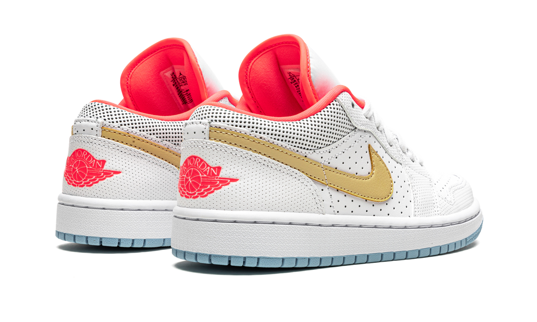 AIR JORDAN 1 LOW SE WHITE SESAME WOMENS