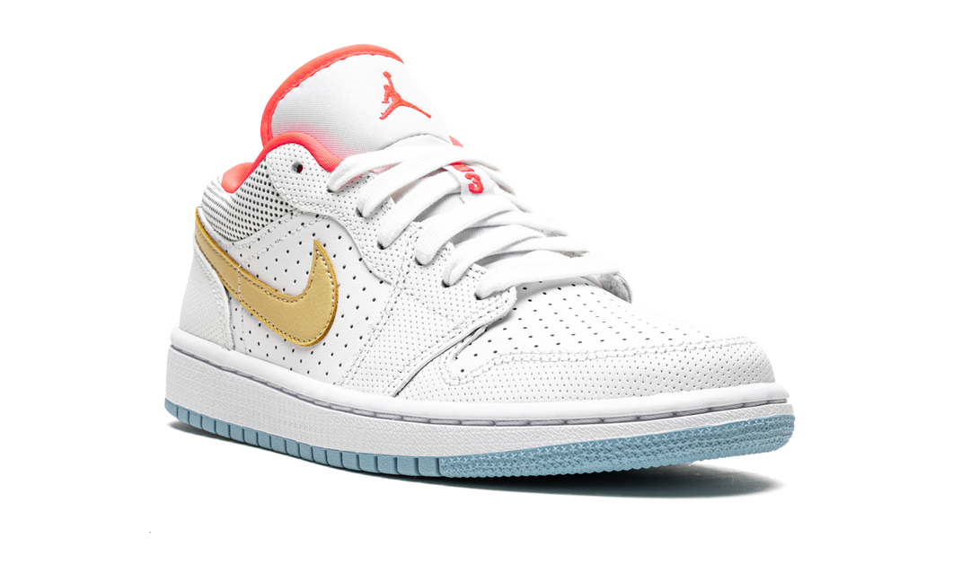 AIR JORDAN 1 LOW SE WHITE SESAME WOMENS