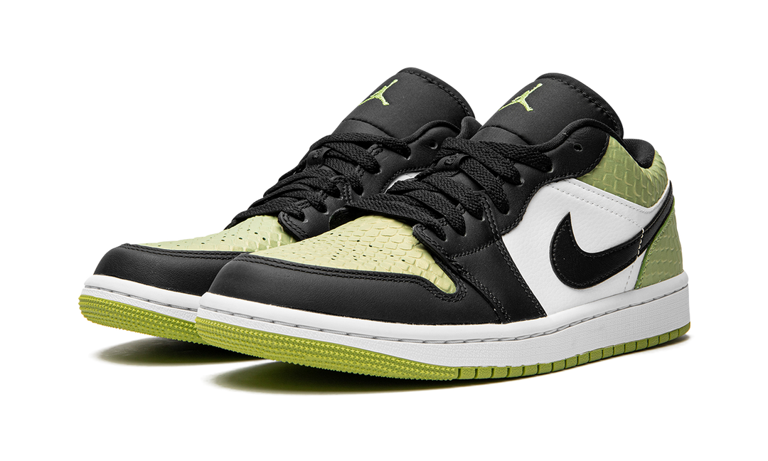 AIR JORDAN 1 LOW SNAKESKIN VIVID GREEN WOMENS