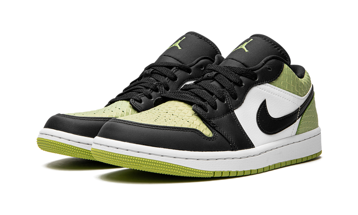 AIR JORDAN 1 LOW SNAKESKIN VIVID GREEN WOMENS