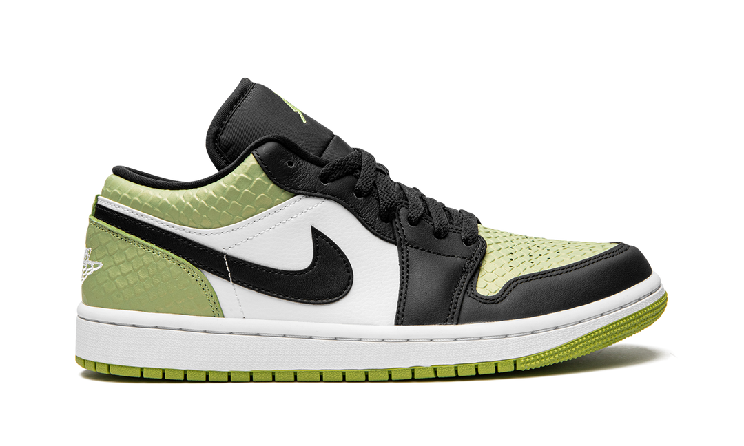 AIR JORDAN 1 LOW SNAKESKIN VIVID GREEN WOMENS