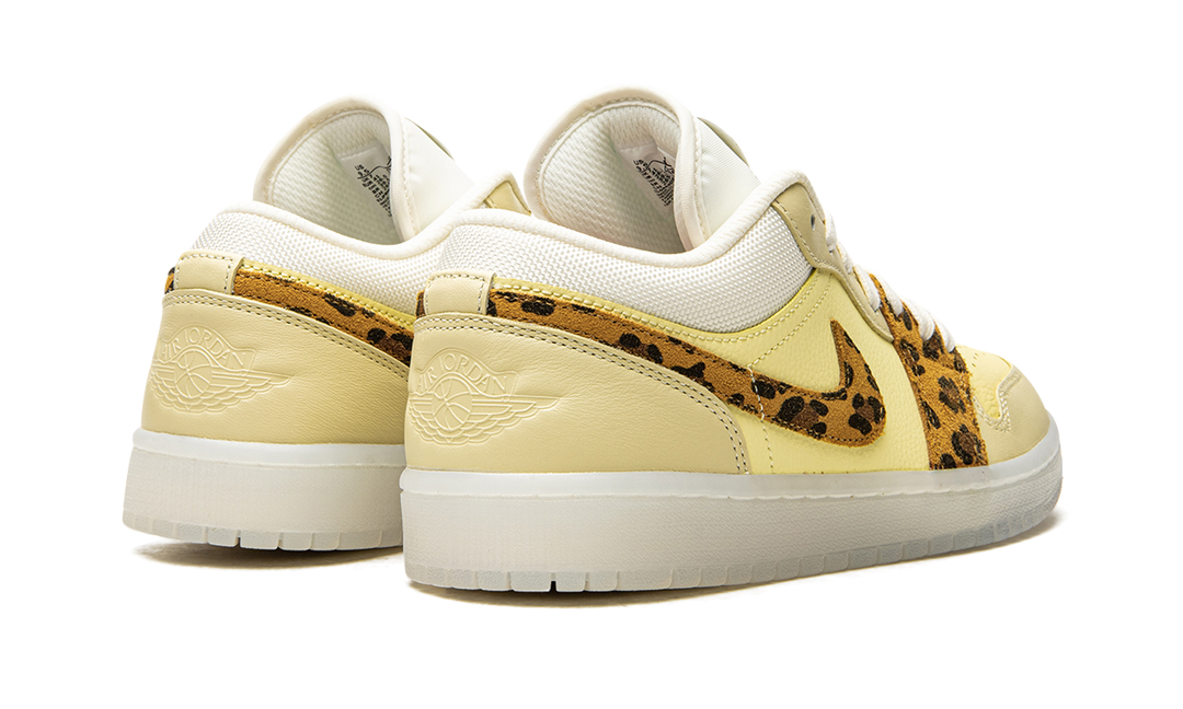 AIR JORDAN 1 LOW SNKRS DAY WOMENS