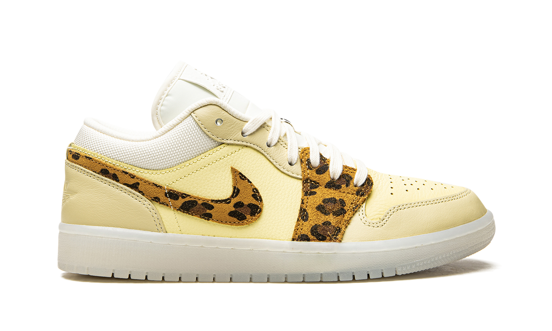 AIR JORDAN 1 LOW SNKRS DAY WOMENS