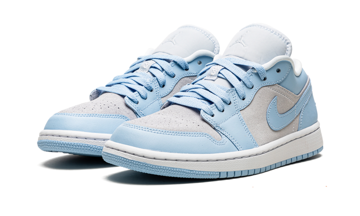 AIR JORDAN 1 LOW UNIVERSITY BLUE WOMENS