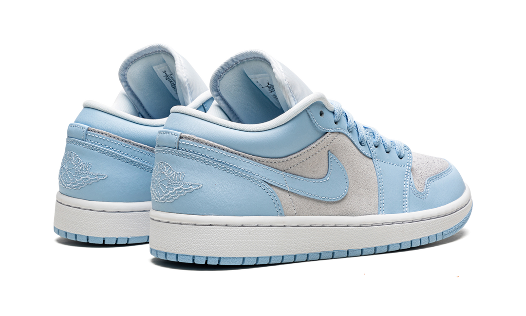 AIR JORDAN 1 LOW UNIVERSITY BLUE WOMENS